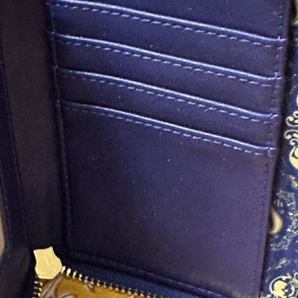 LOUNGEFLY DISNEY ALADDIN 30TH ANNIVERSARY ZIP AROUND WALLET - Picture 15 of 15